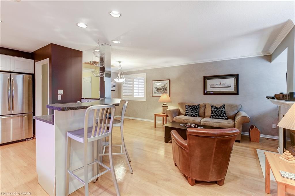 8b-1084 Queen Street W Property Photo 12