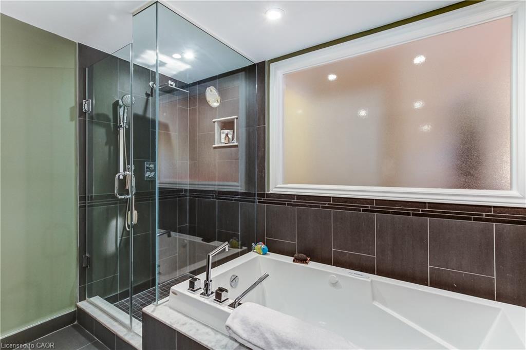 8b-1084 Queen Street W Property Photo 24