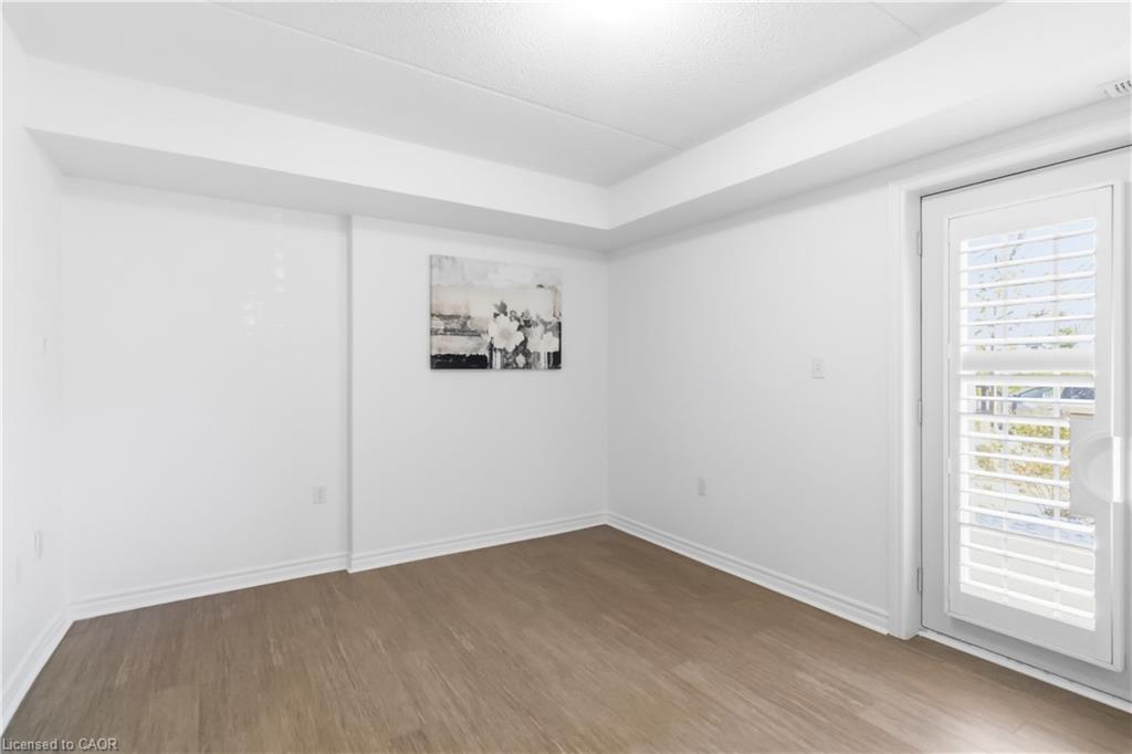 113-1340 Main Street E Property Photo 25