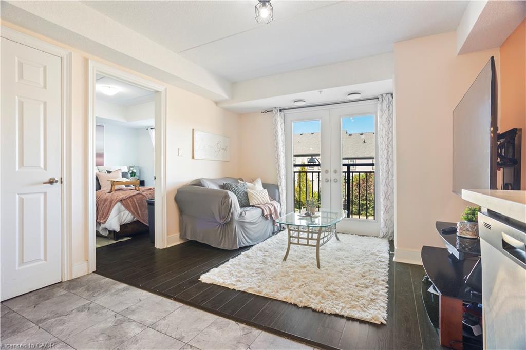 204-64 Frederick Drive Property Photo 4