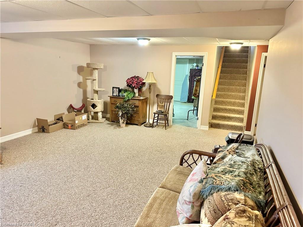 4-409 Queen Street S Property Photo 22