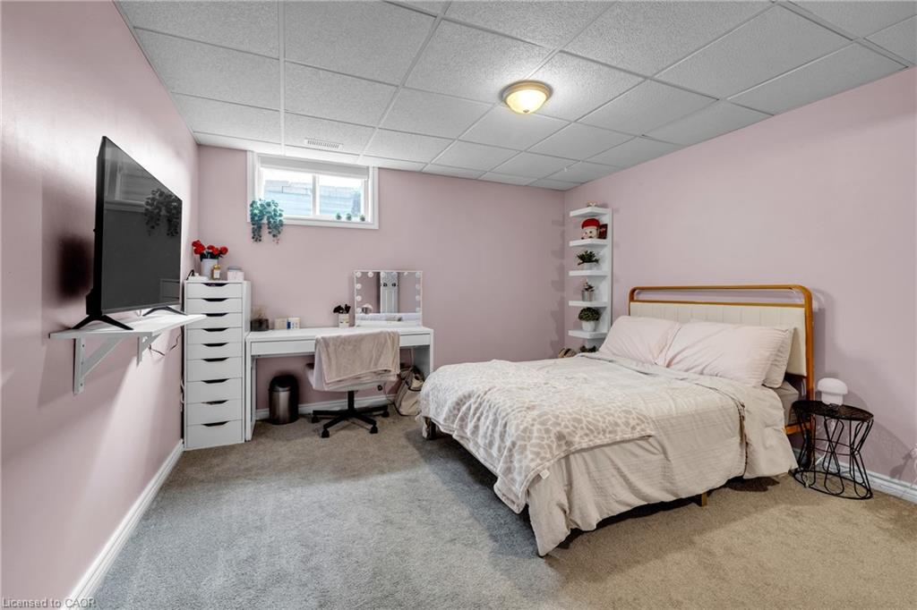 116 Baird Street Property Photo 32