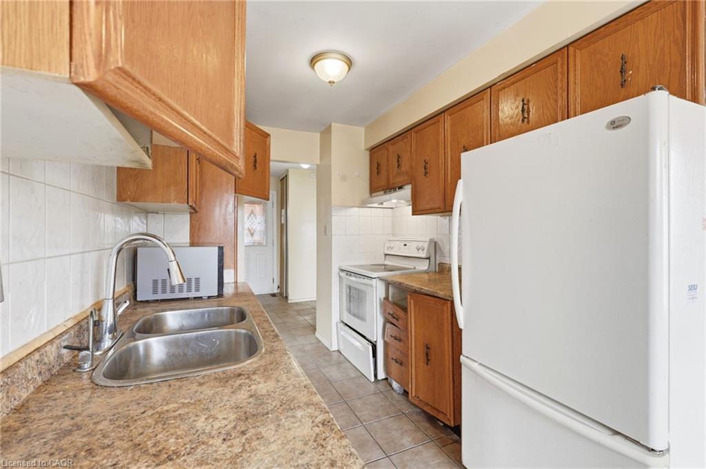 2275 Chapman Court Property Photo 8