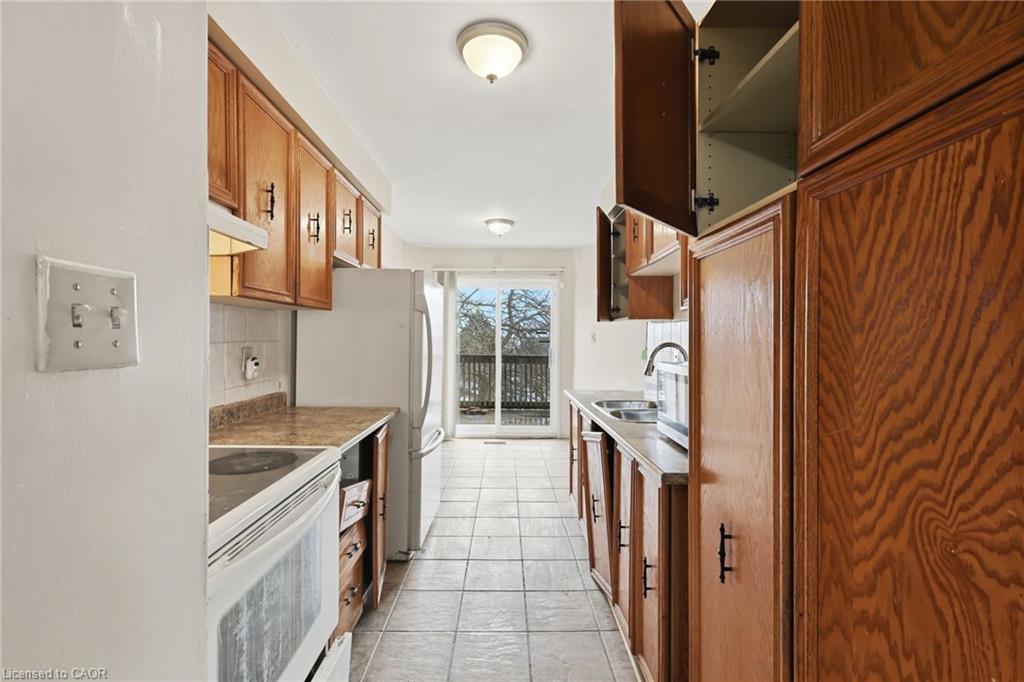 2275 Chapman Court Property Photo 11