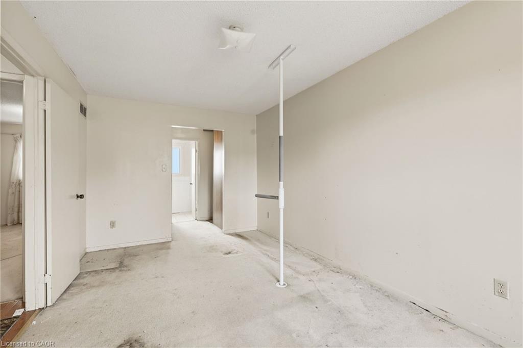 2275 Chapman Court Property Photo 14