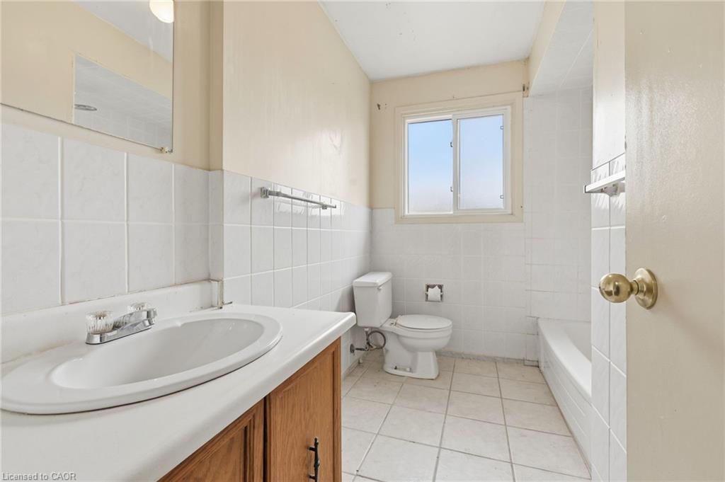 2275 Chapman Court Property Photo 23