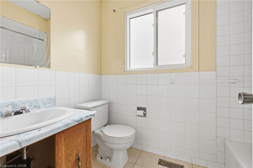 2275 Chapman Court Property Photo 25