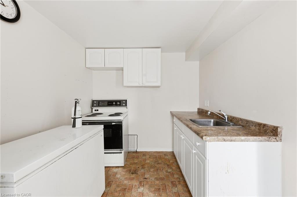 2275 Chapman Court Property Photo 29