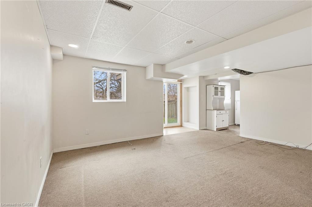 2275 Chapman Court Property Photo 33