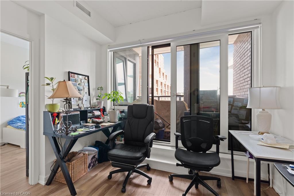 216-1808 St Clair Avenue W Property Photo 15