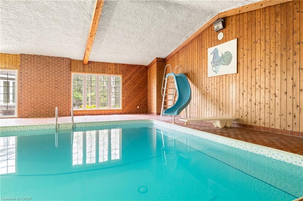 4646 Sideroad 20 N Property Photo 15