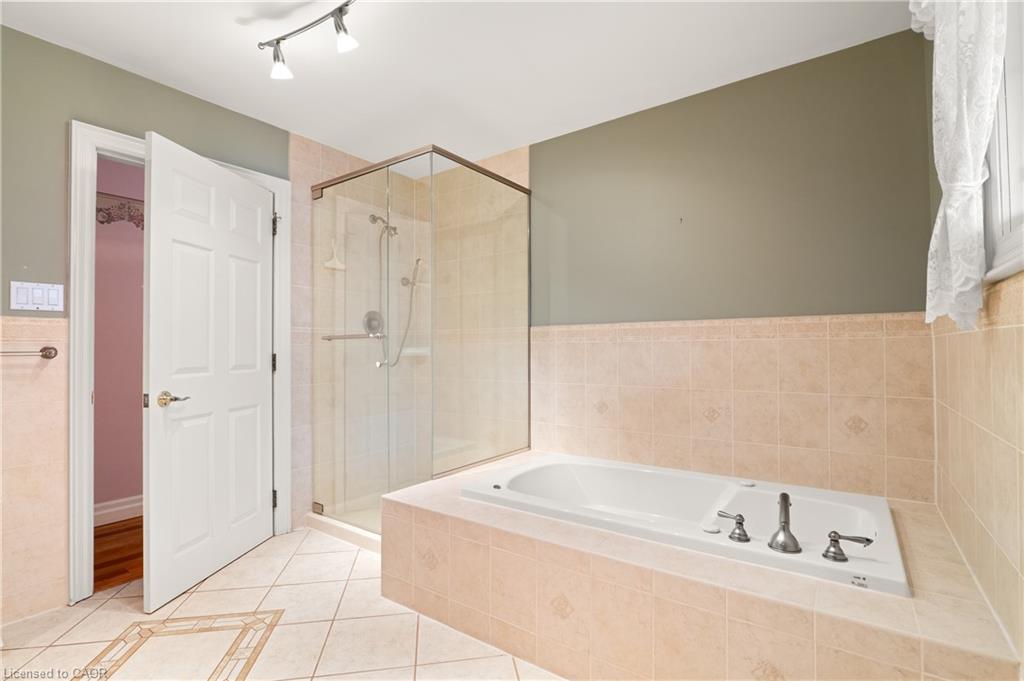 4646 Sideroad 20 N Property Photo 28