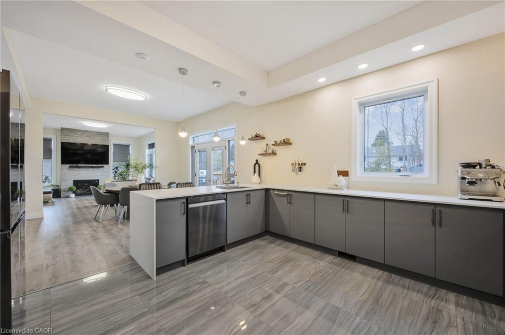 6 Dorothys Drive Property Photo 10