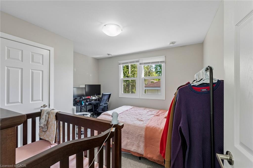 158 Laurentian Drive N Property Photo 14