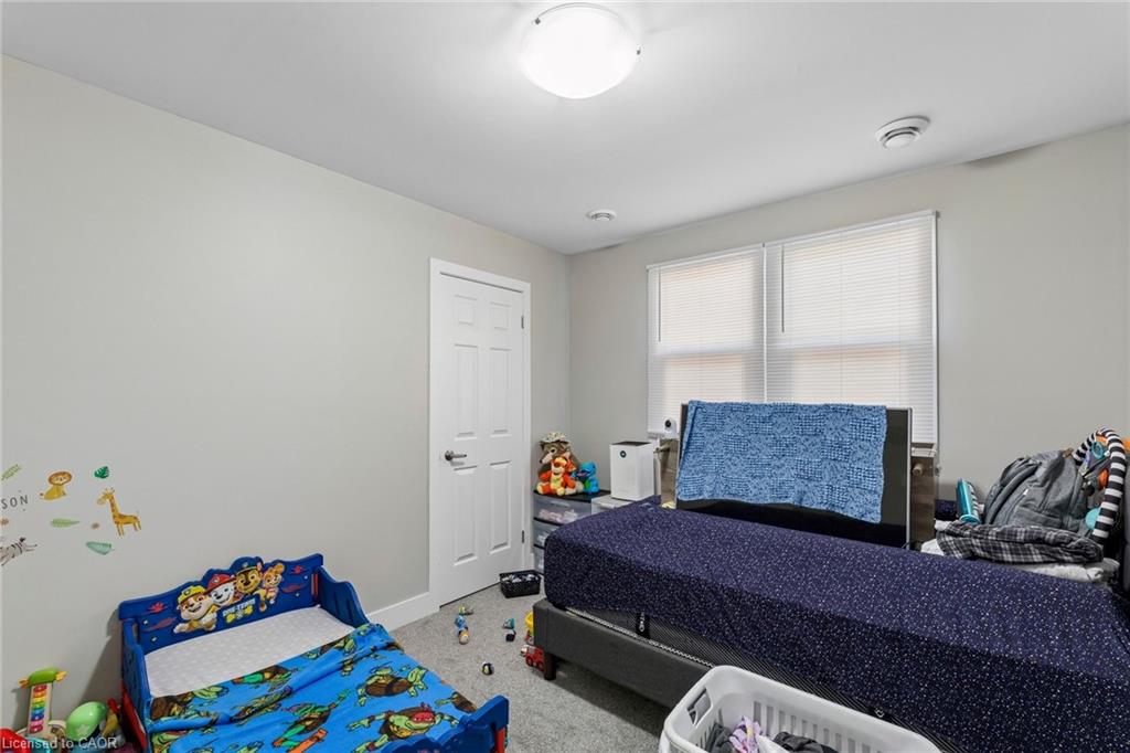 158 Laurentian Drive N Property Photo 16