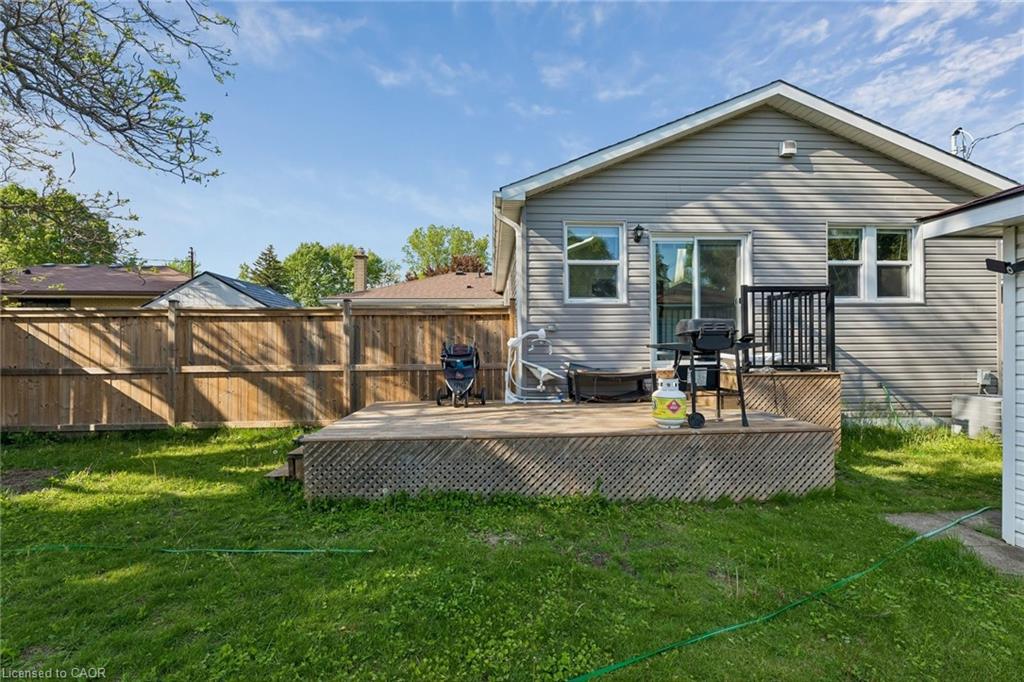 158 Laurentian Drive N Property Photo 20