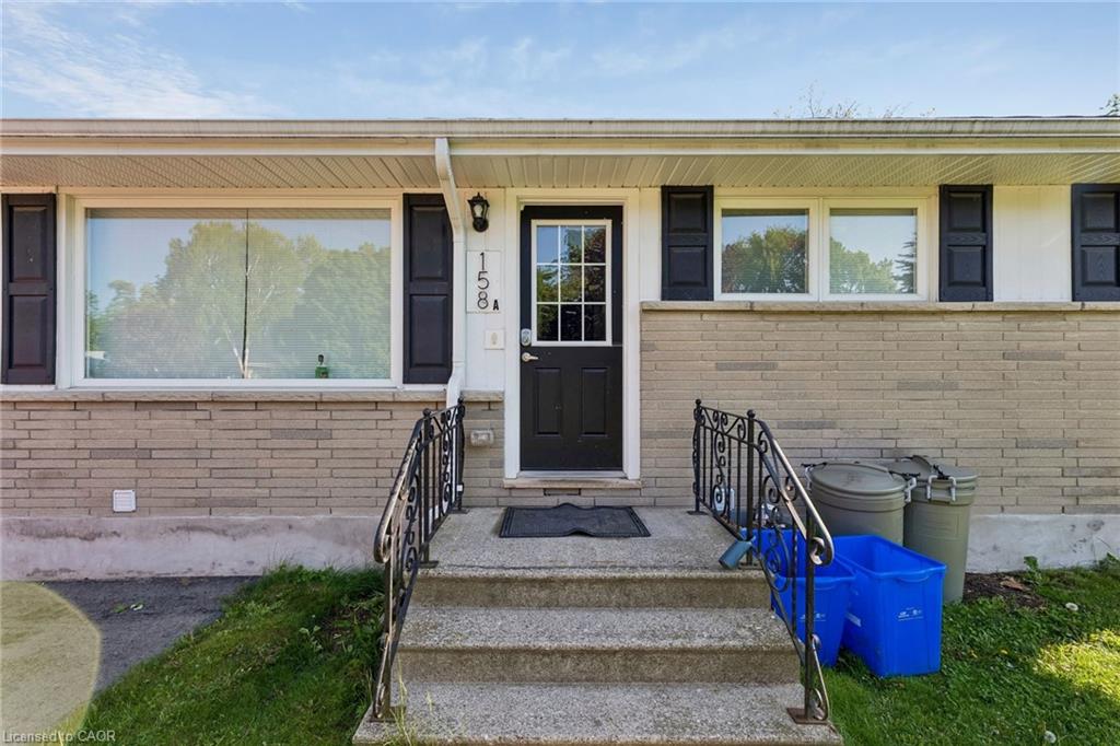 158 Laurentian Drive N Property Photo 23