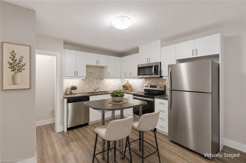 158 Laurentian Drive N Property Photo 26