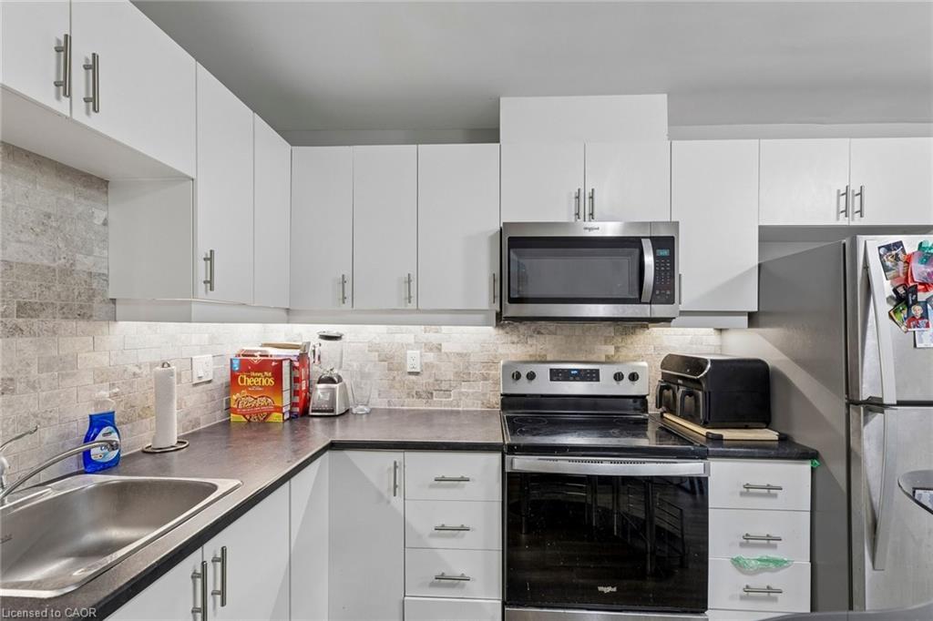 158 Laurentian Drive N Property Photo 28