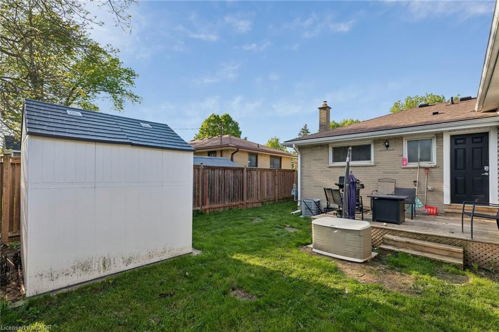 158 Laurentian Drive N Property Photo 39