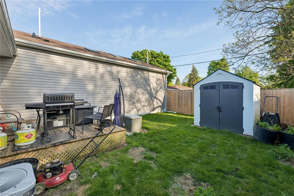 158 Laurentian Drive N Property Photo 41