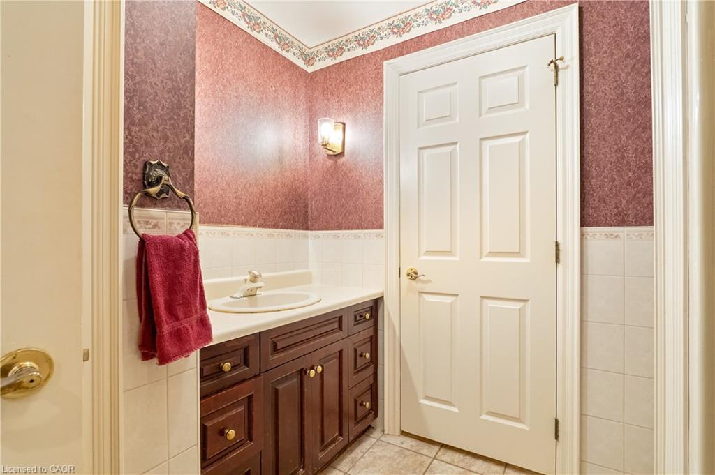 4646 Sideroad 20 N Property Photo 18