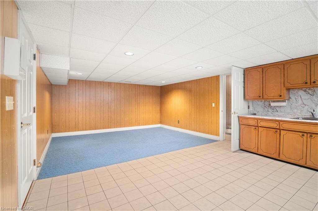 4646 Sideroad 20 N Property Photo 33