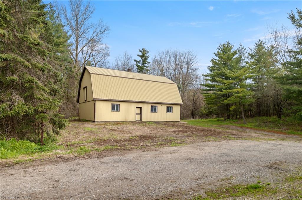 4646 Sideroad 20 N Property Photo 39