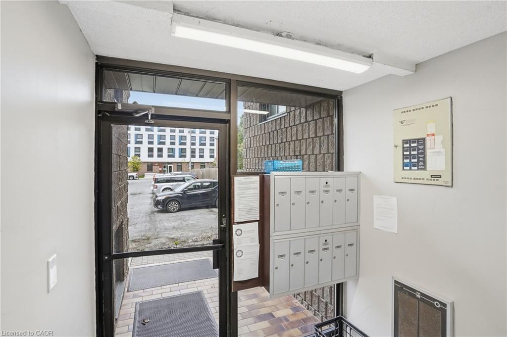 104-482 James Street N Property Photo 4