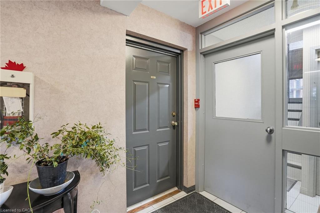 104-482 James Street N Property Photo 5