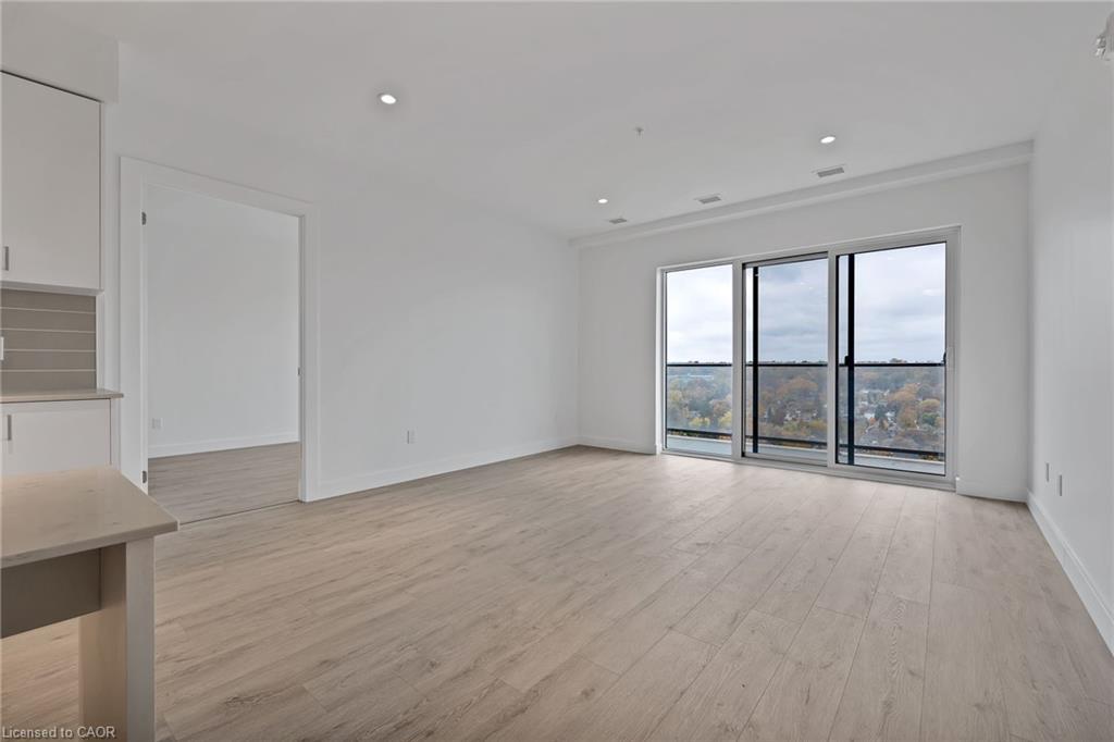 1904-15 Glebe Street Property Photo 5