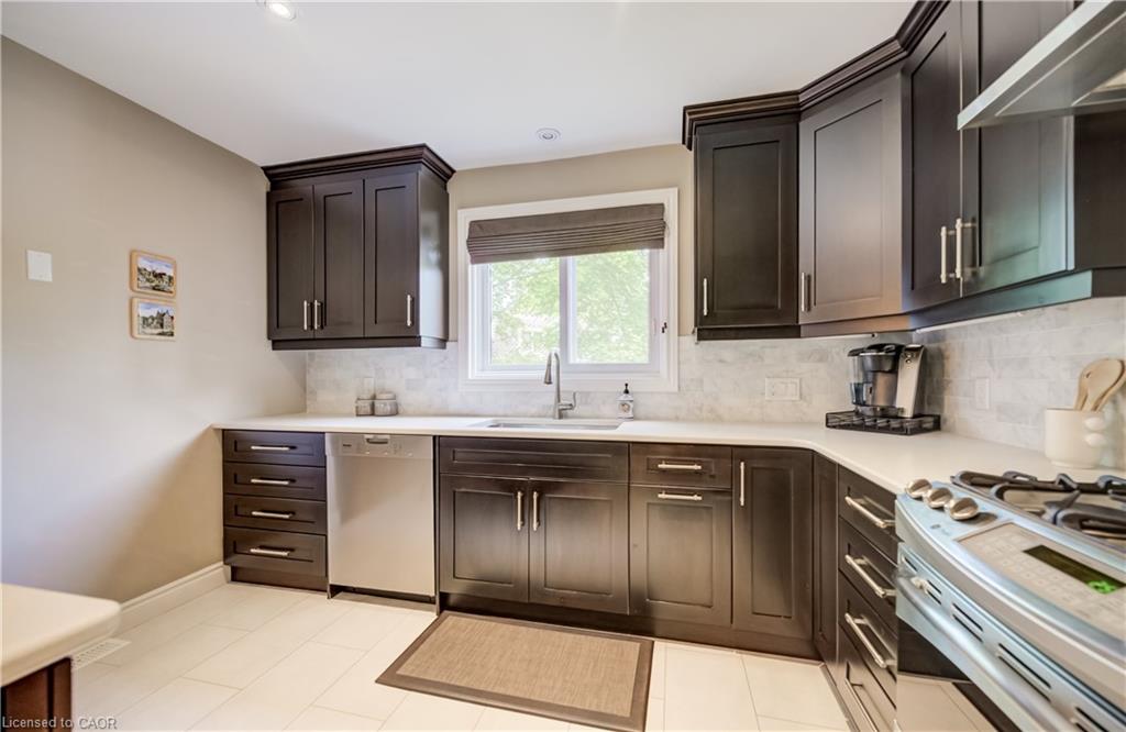 60 Huntley Crescent Property Photo 12