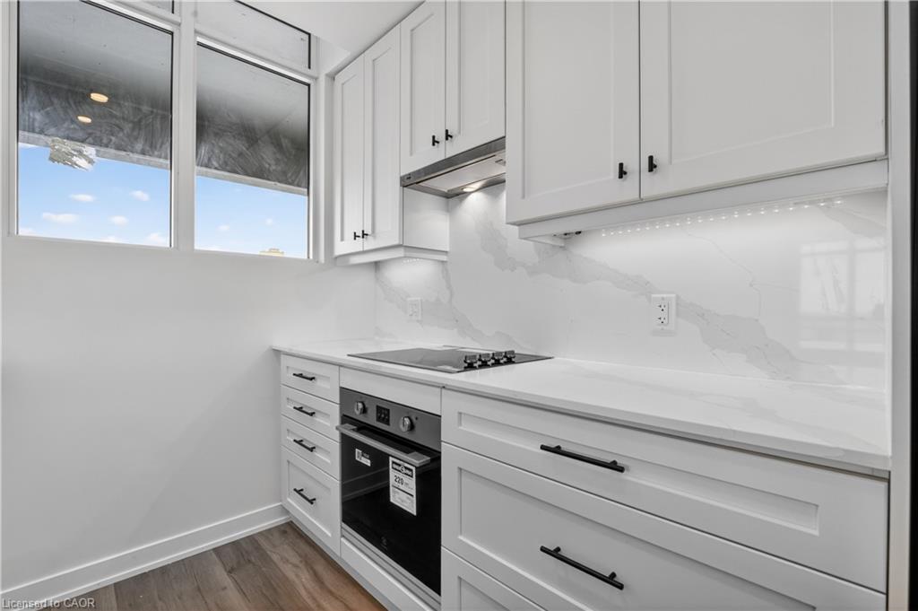707-461 Green Road Property Photo 4