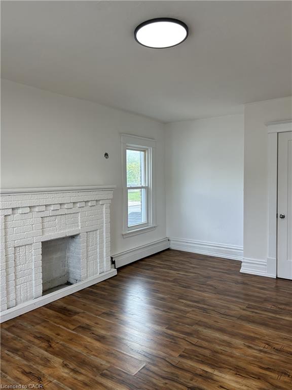 2-3 Balmoral Avenue S Property Photo 9