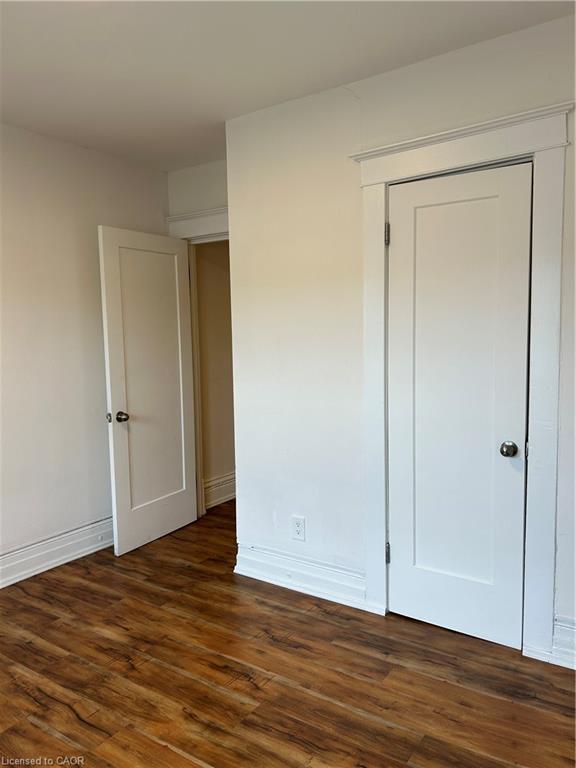 2-3 Balmoral Avenue S Property Photo 20