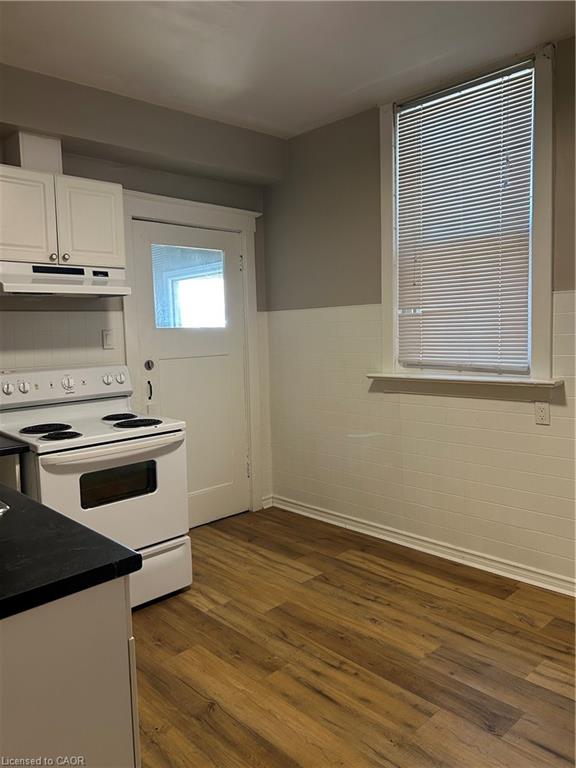 62 Barnesdale Avenue S Property Photo 6