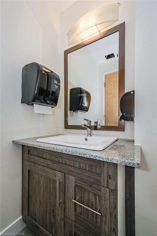 902-100 Garment Street Property Photo 25