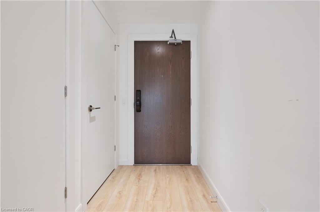 304-741 King Street Property Photo 12