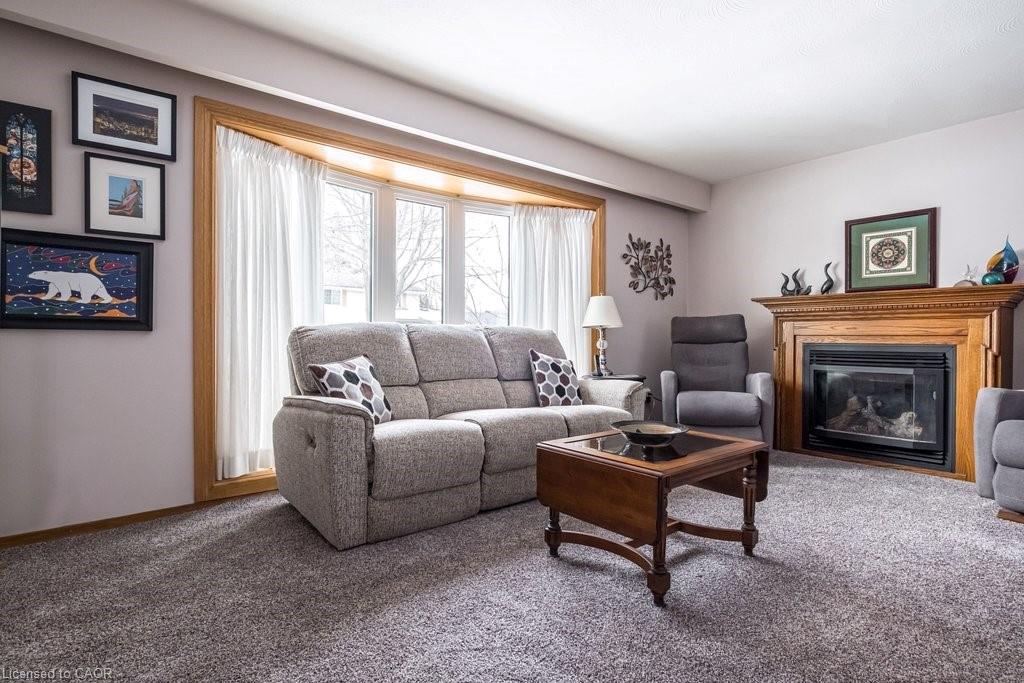 19 Chateau Court Property Photo 9
