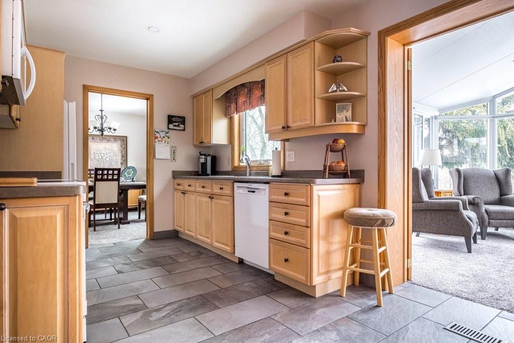 19 Chateau Court Property Photo 15