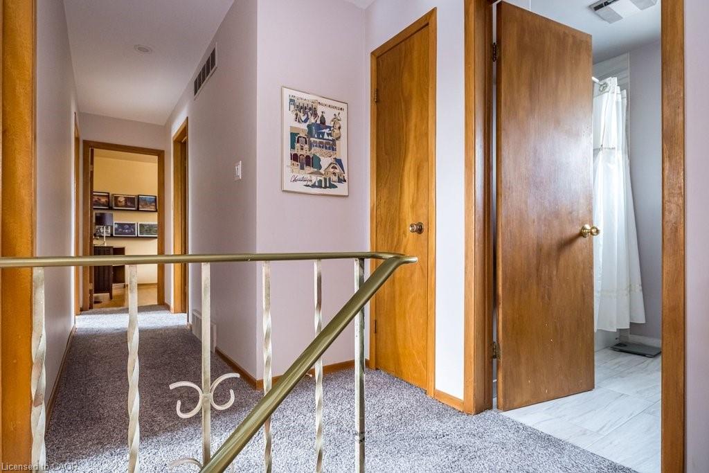 19 Chateau Court Property Photo 22