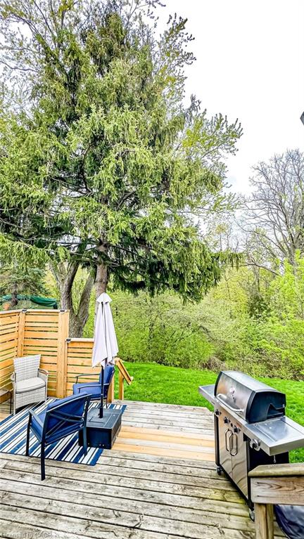 19 Chateau Court Property Photo 42
