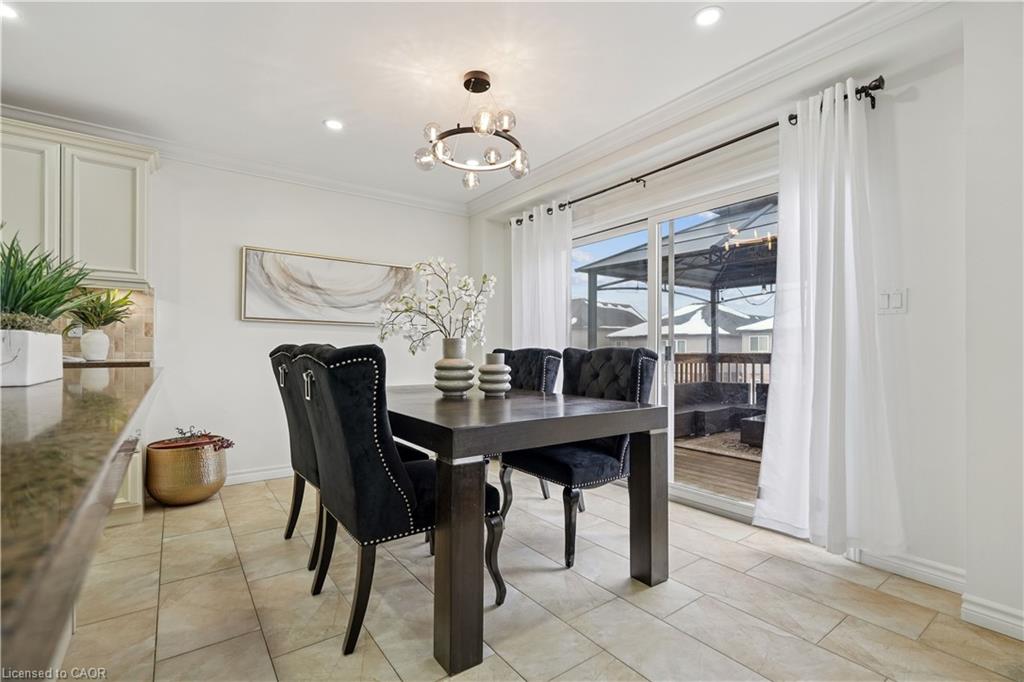 132 Coker Crescent Property Photo 10