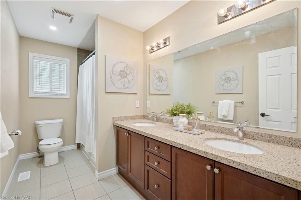 132 Coker Crescent Property Photo 22