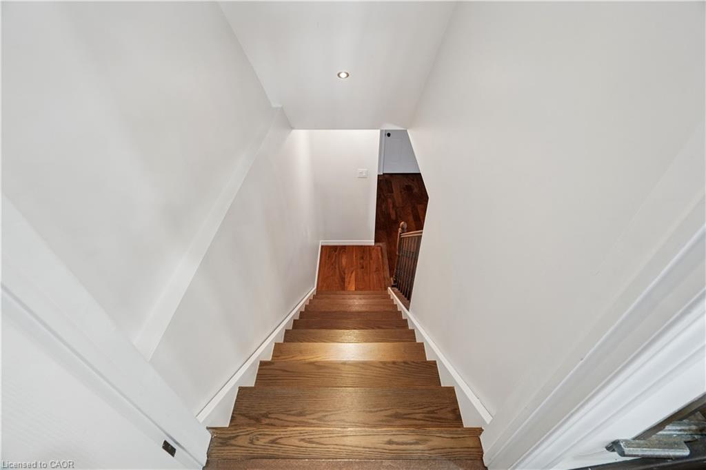 132 Coker Crescent Property Photo 25