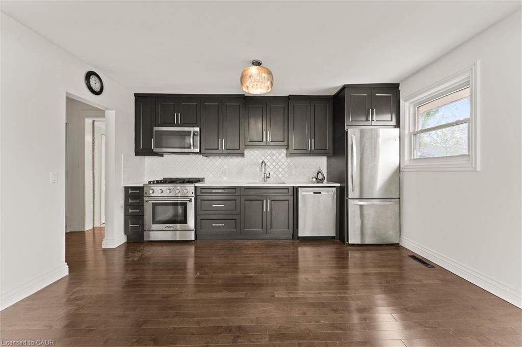 85 Riverview Avenue Property Photo 6