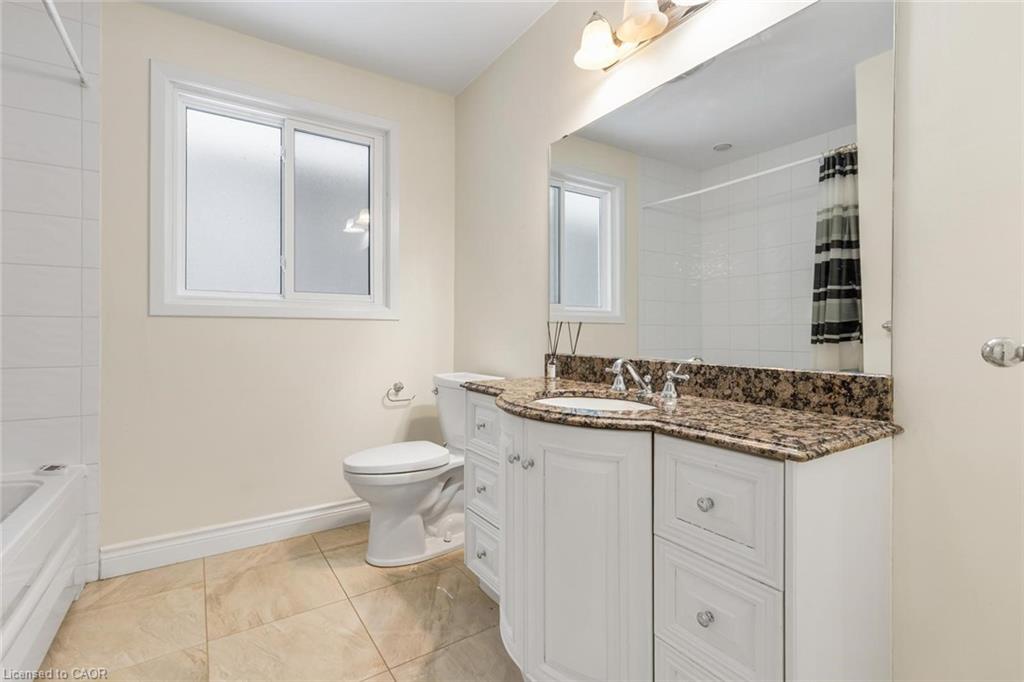 145 Wolfdale Avenue Property Photo 17
