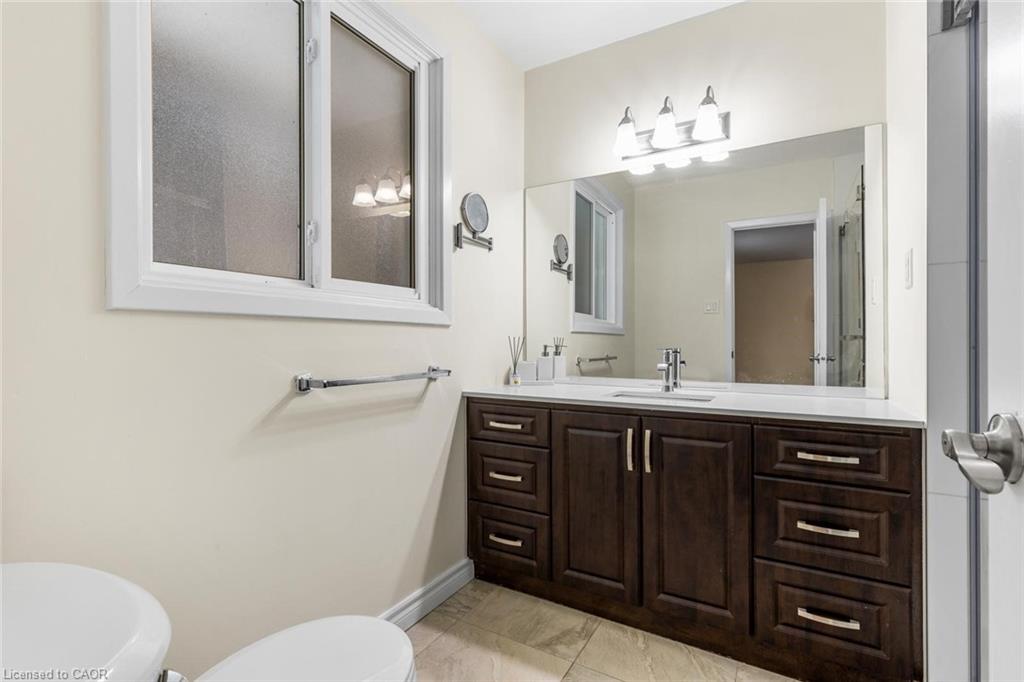 145 Wolfdale Avenue Property Photo 21