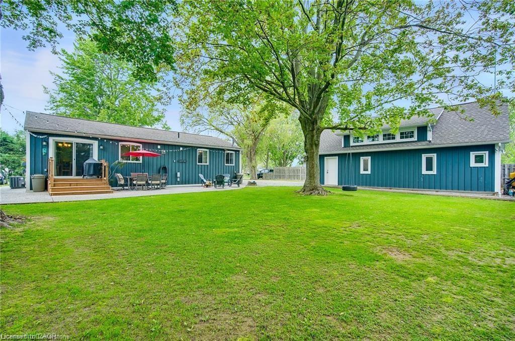 8 Beach Road Property Photo 4