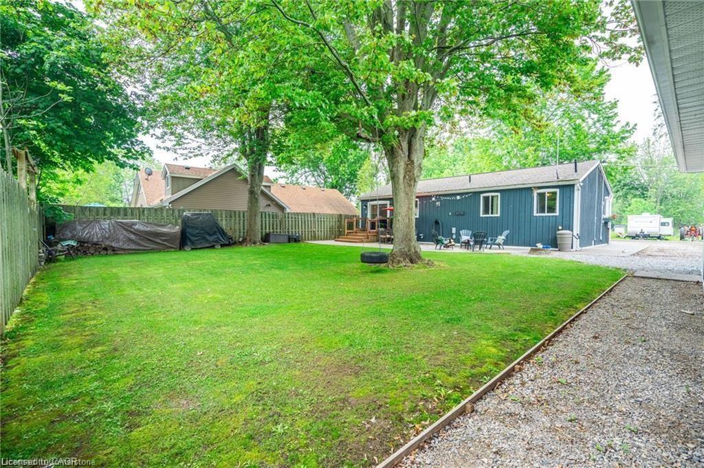 8 Beach Road Property Photo 33